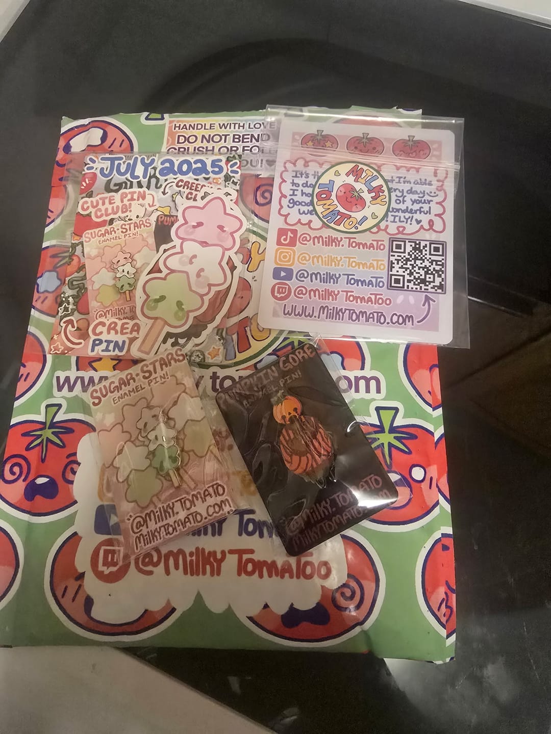 Customer photo review of Milky's Creative Pin Club