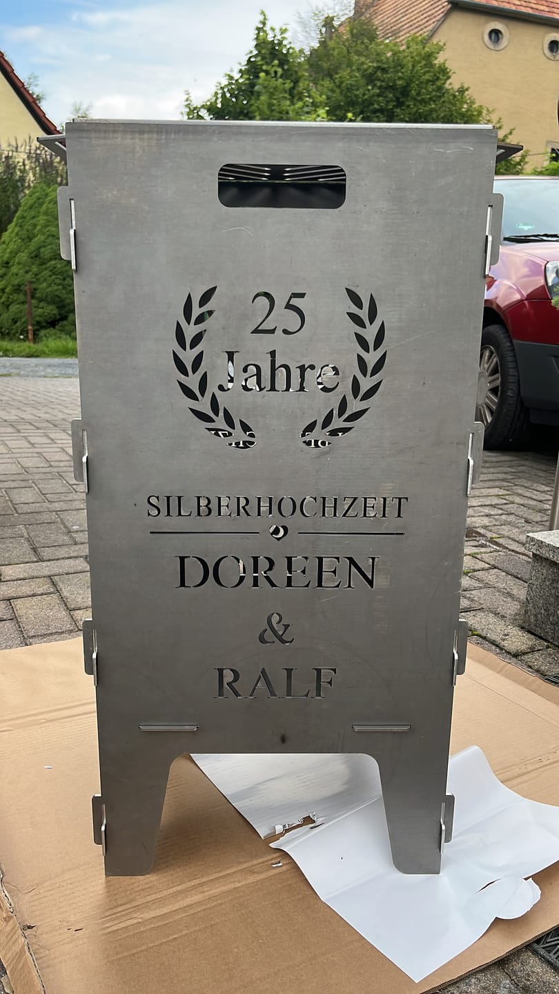 Customer photo review of Feuertonne personalisierbar - Hochzeit - Jubiläum Herzen aus edlem Stahl