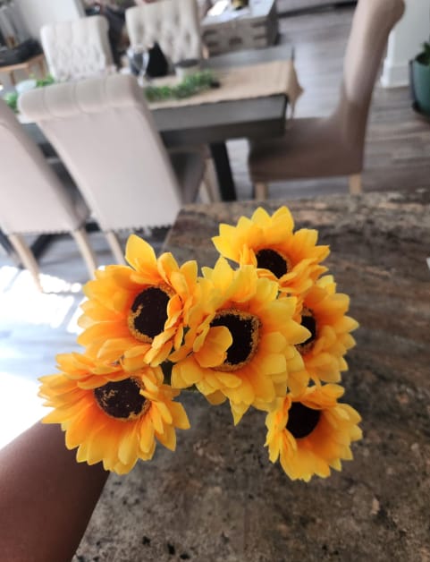 Customer photo review of GardenMate™ - Solar Sunflower LED Lights
