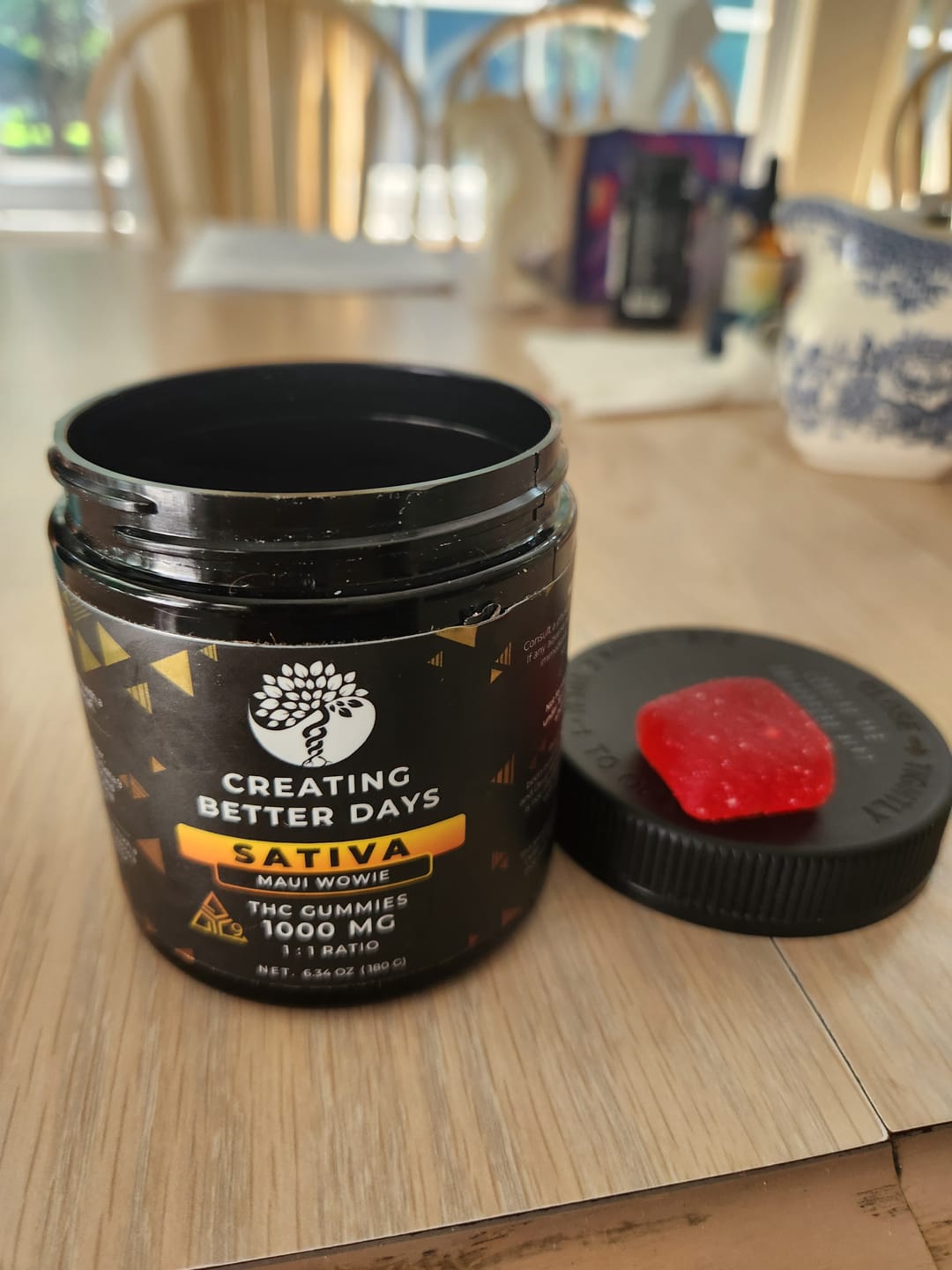 Customer photo review of Maui Wowie Delta 9 Gummies 1000 MG