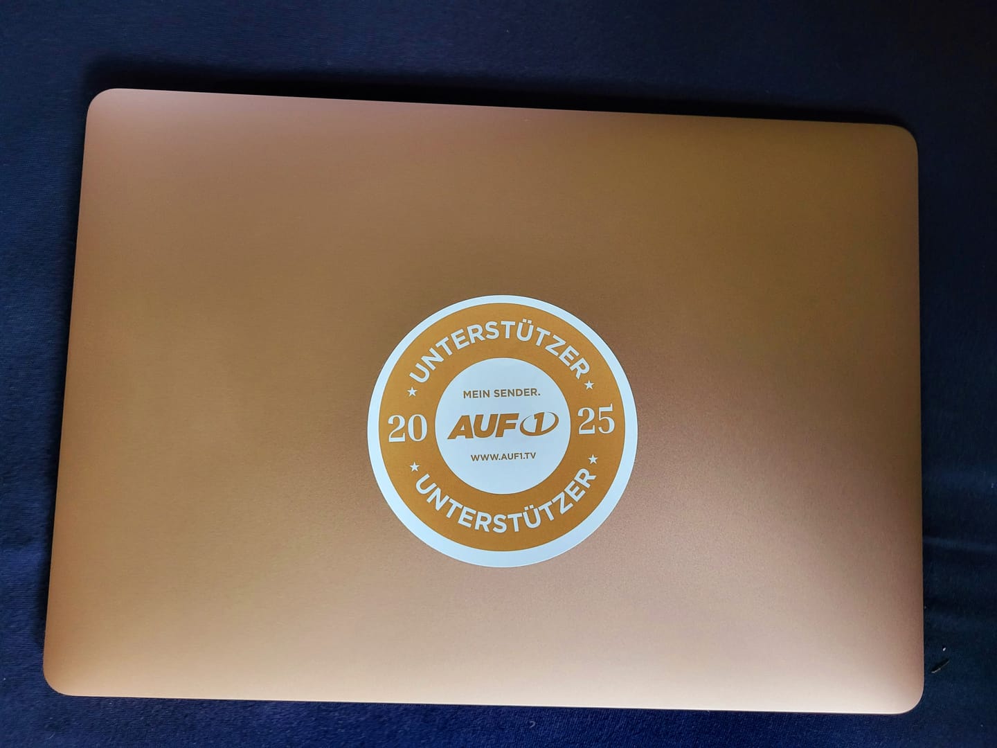 Customer photo review of Unterstützungsaufkleber Gold
