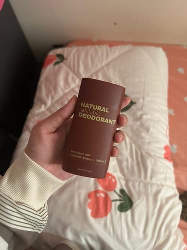Customer photo review of Smell Be Gone Natural Refillable Deodorant HYGR