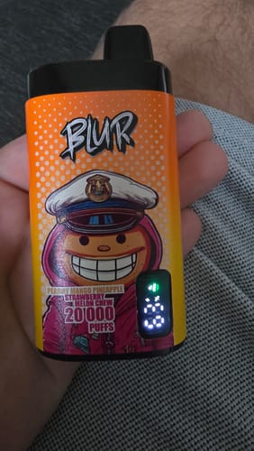Customer photo review of Blur 20000 - Puff Jetable / Vape Disposable 2% Nicotine - Double Saveur