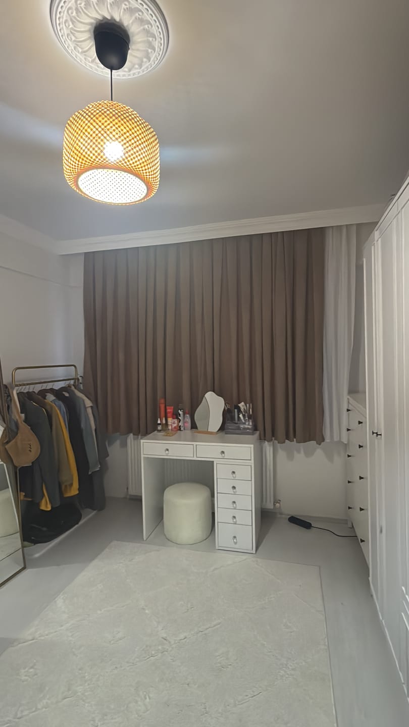 Customer photo review of Rani BJ108 Makyaj Tuvalet Masası 7 Çekmeceli Takı Düzenleyici Beyaz