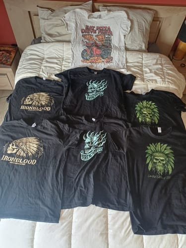 Customer photo review of T-SHIRT DARK RUIN