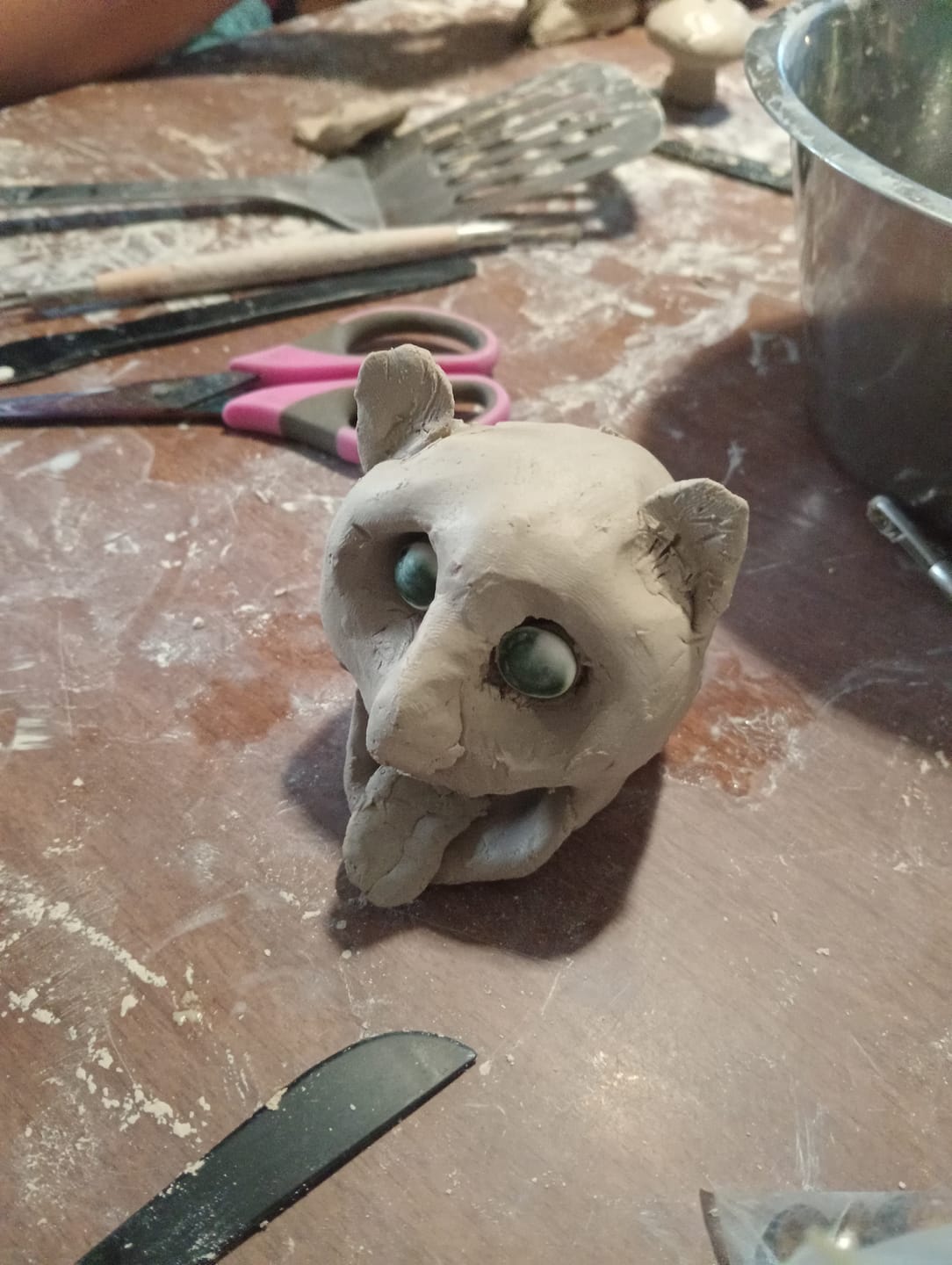 Customer photo review of Atelier W 2505 - White Stoneware Clay with grog 10Kg Bag