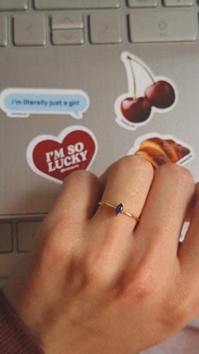 Customer photo review of Anillo Birthstone