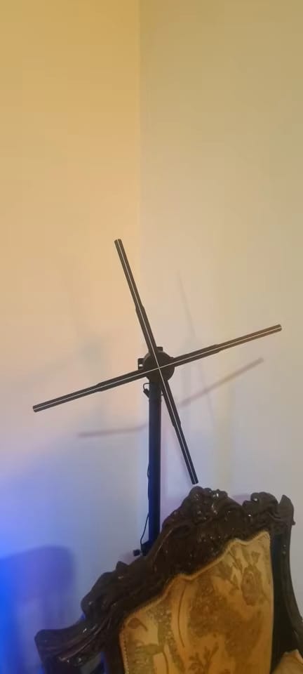 Customer photo review of HoloX-Pro - 3D Holographic Display