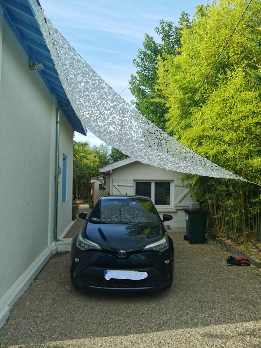Customer photo review of Filet de camouflage triangulaire blanc