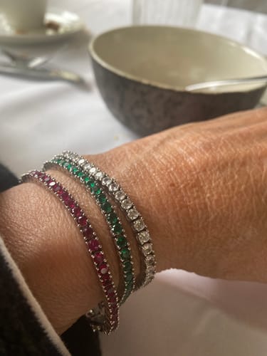 Customer photo review of Bracciale Tennis con Zirconi Colorati
