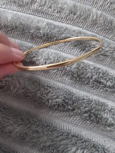 Customer photo review of Classic Gold Bangle