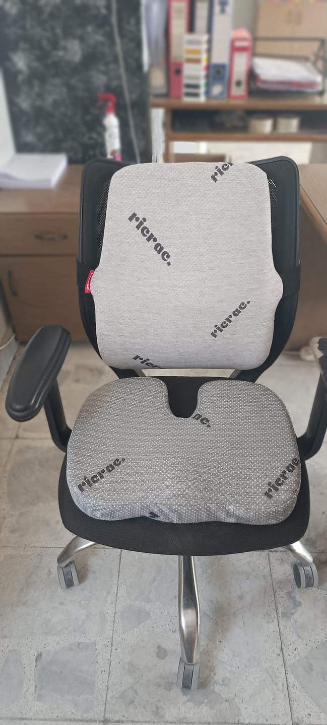 Customer photo review of Rall- Portable Tailbone Cushion