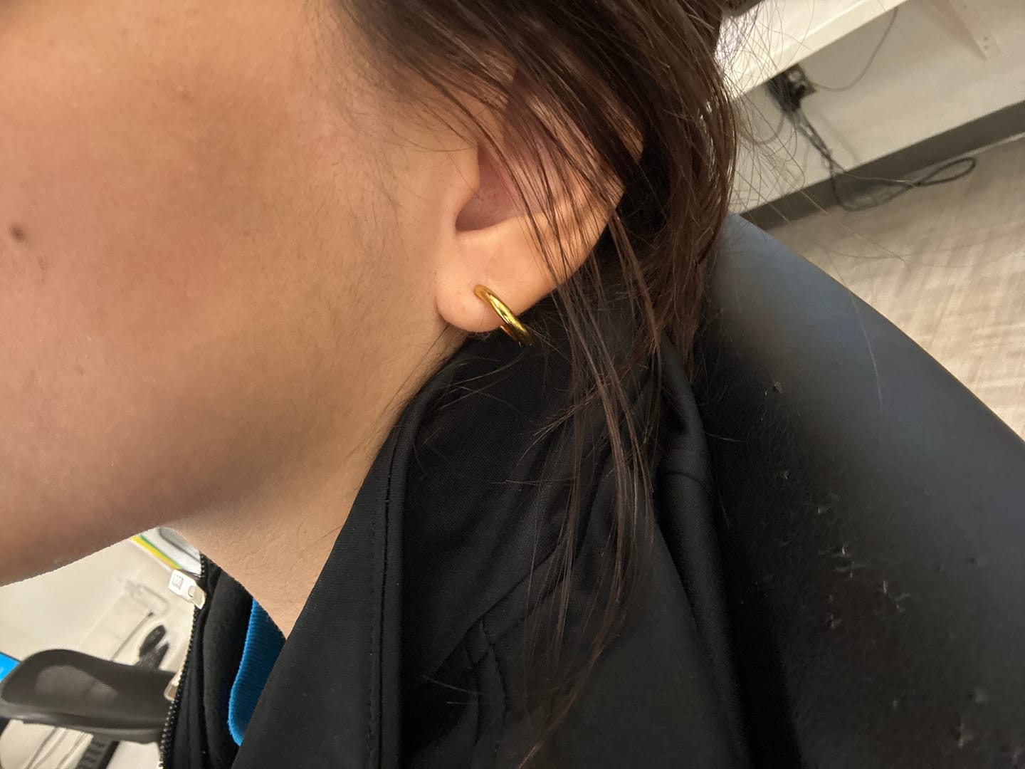Customer photo review of Triple Hoop Earrings Set