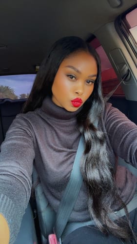 Customer photo review of CurlyMe Kinky Straight Virgin Human Hair Bundles with Lace Frontal Natural Black