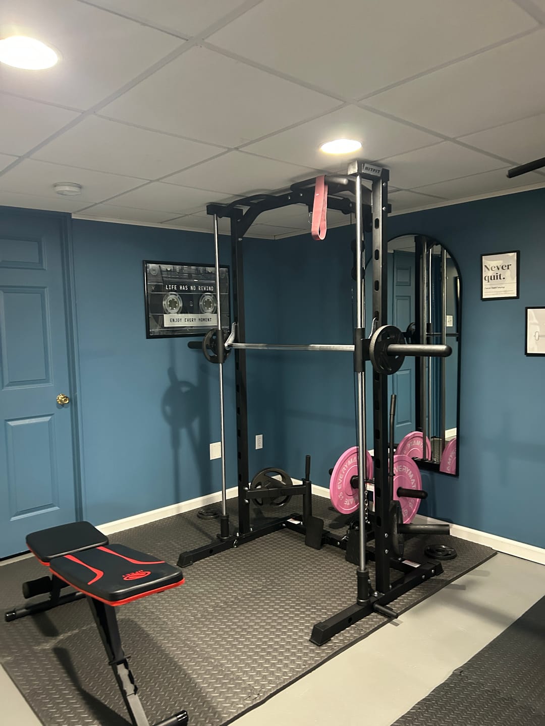 Customer photo review of RitFit PSR05 2.0 Multifunctional Smith Machine Power Rack with LAT-Pull Down System