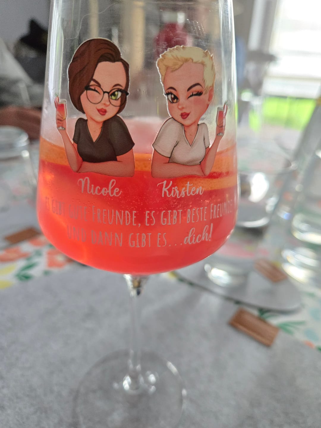 Customer photo review of Beste Freunde - Personalisiertes Glas für Sommergetränke