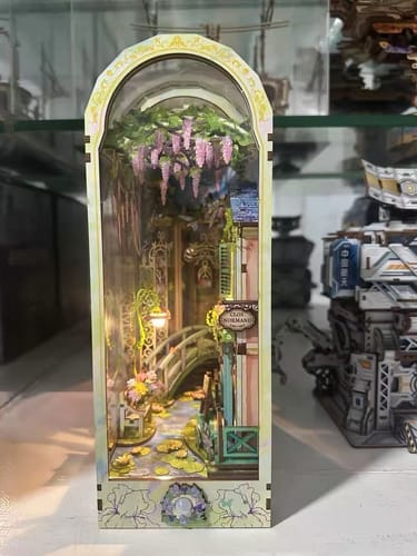 Customer photo review of Monet’s Garden DIY Book Nook Kit