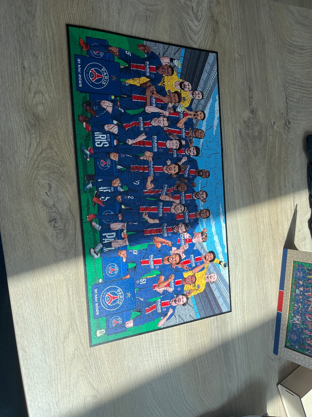 Customer photo review of Équipe PSG® 2024/25 "Triplé Historique" – Puzzle en Bois