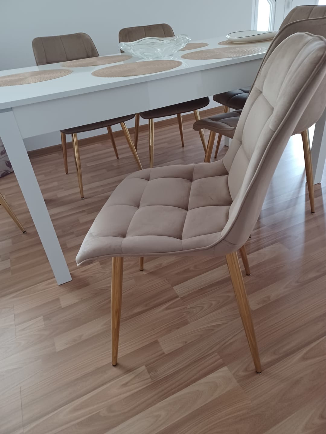 Customer photo review of Scaun CHIC bej/auriu, stofa catifelata/metal, 50x43x88 cm