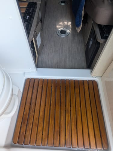 Customer photo review of Jayco 21-25 Swift 20T teak shower mat