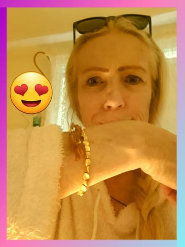 Customer photo review of 100 Mini-Affirmations for Manifesting Anything