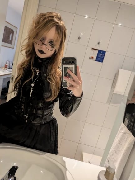 Customer photo review of Leather Belt Crop Top Punk Streetwear — Black | KIMLUD