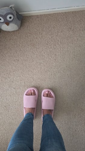 Customer photo review of HappyFlops