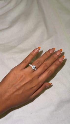 Customer photo review of Laris Small Oval Solitaire Silver Ring