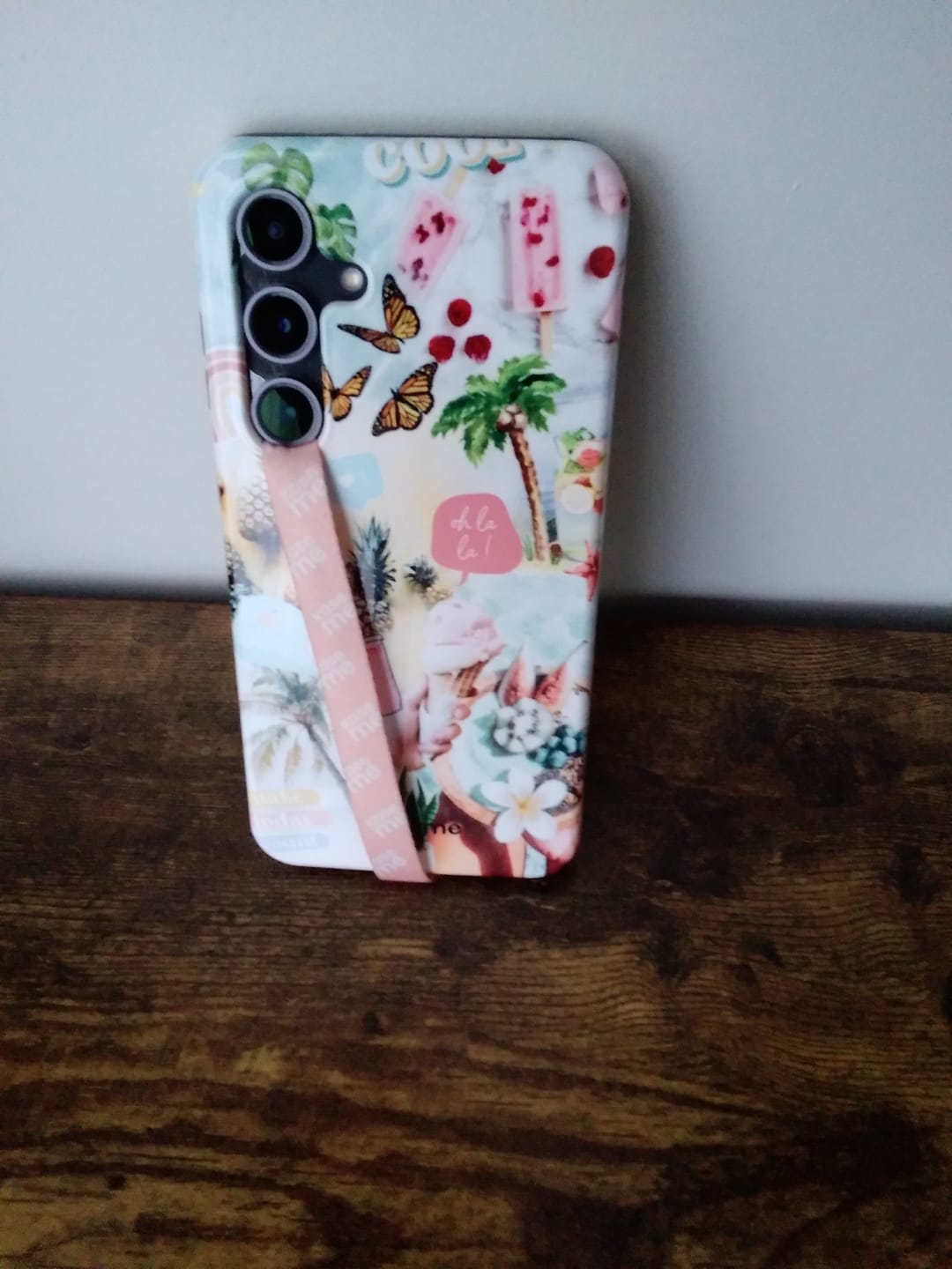 Customer photo review of Phone Loop Peachy