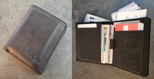 Customer photo review of Slimstar - slim wallet with large coin pocket