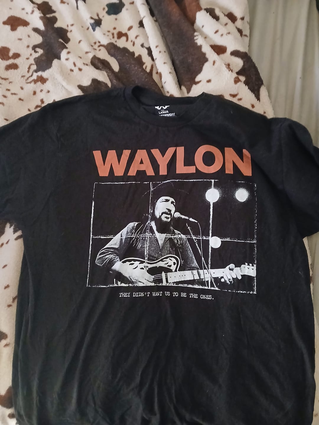 Customer photo review of Waylon Jennings Fan Club Subscription Tee Shirt Box