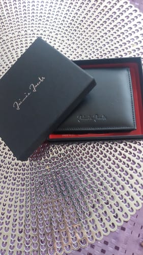 Customer photo review of Flap Boy - Magic Wallet with Coin Pocket