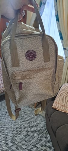 Reseña con foto de un cliente sobre Mochila Canvas Estampado