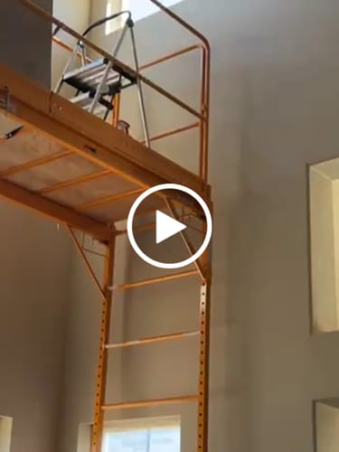 Customer video review of SmartWings Motorized Roller Shades 100% Blackout Linen