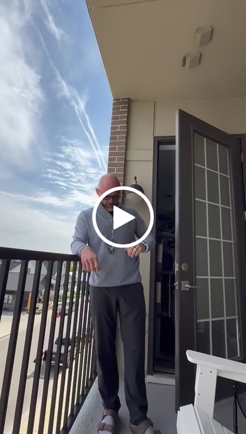 Customer video review of Cloud 1/4 Zip
