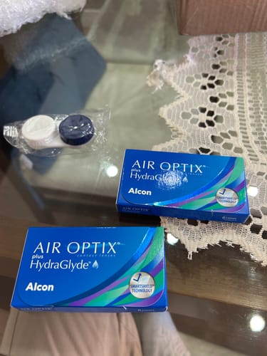 Customer photo review of Lentes de Contato Air Optix Plus HydraGlyde