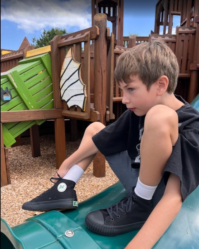 Customer photo review of Kids Center Hi 1993