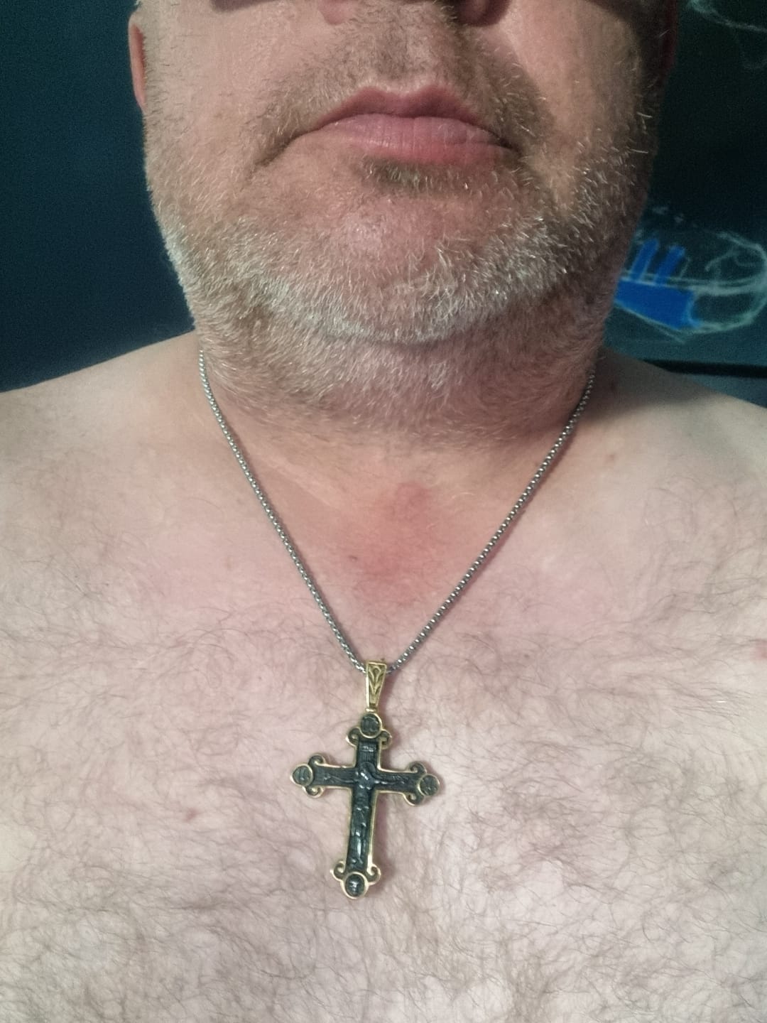 Customer photo review of HOLY CROSS. - GOLD