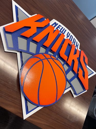 Customer photo review of New York Knicks 3D Vintage Metal Wall Art