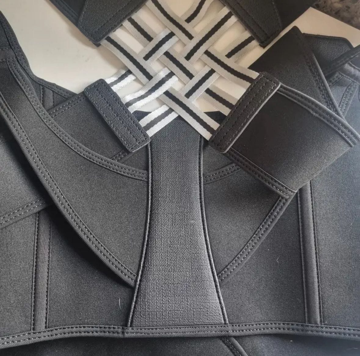 Customer photo review of Verstelbare Rugbrace - Rughouding Ondersteuner