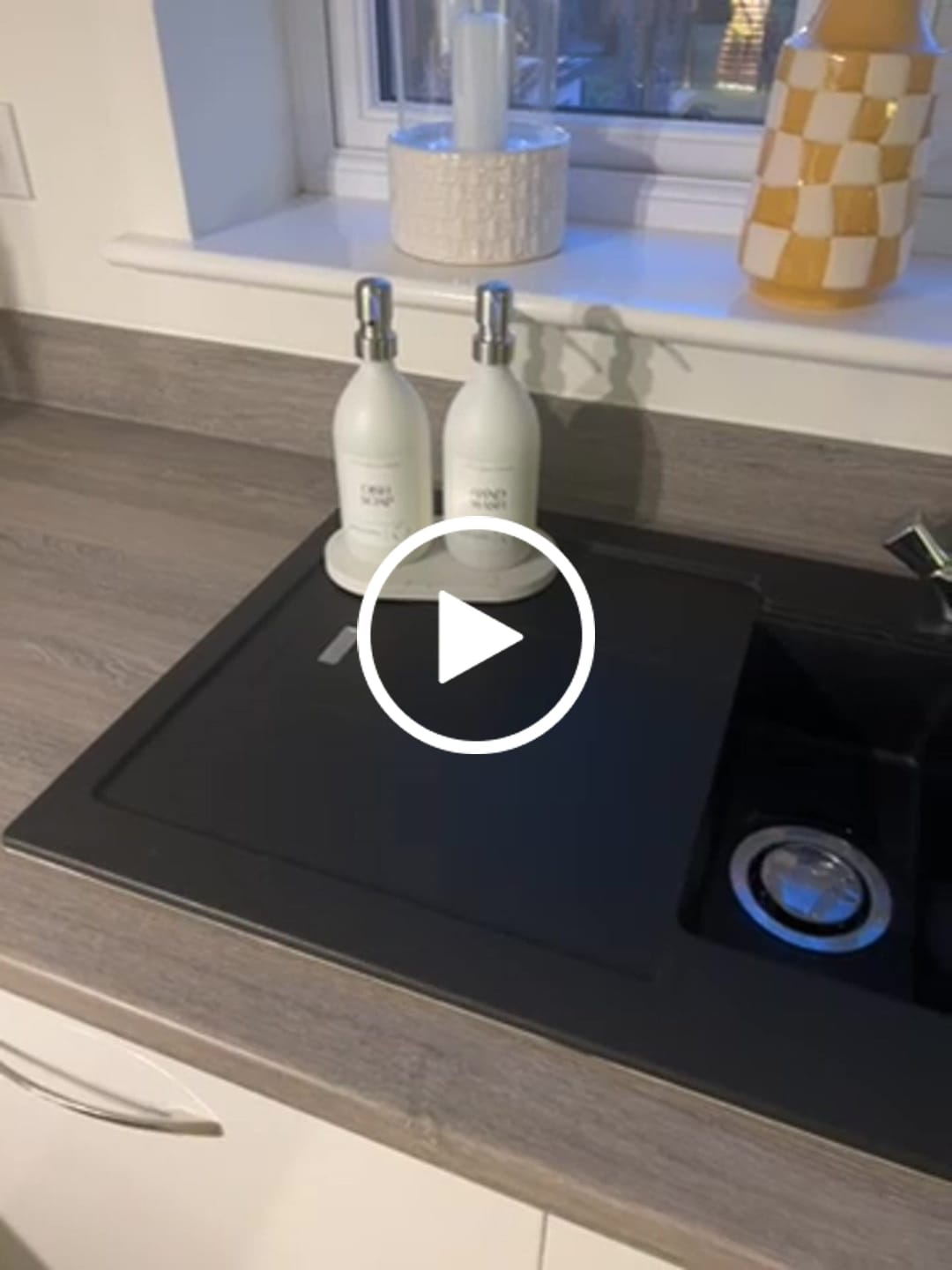 Customer video review of Set of 2 Milky White Glass Bottle 500 ML with Stainless Steel Pump & Small Tray (White Label)