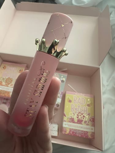Customer photo review of P.Louise Stay Shining Crown Lip Oil