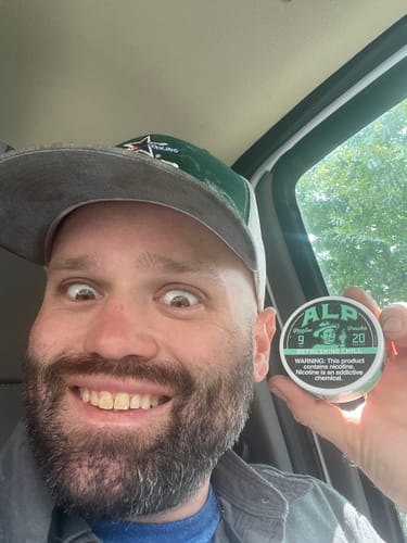 Customer photo review of Chilled Mint Nicotine Pouches