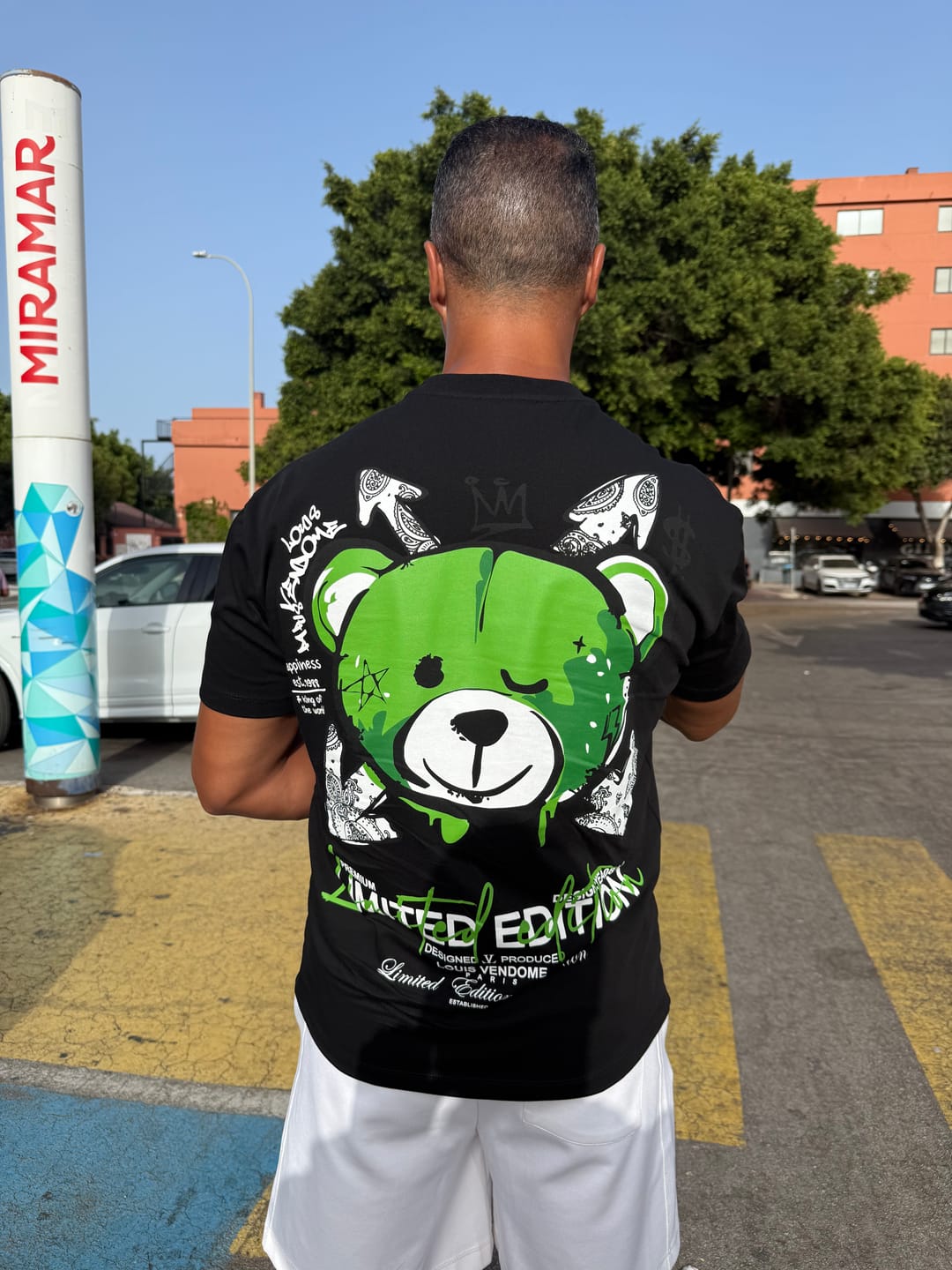 Customer photo review of CAMISETA "GRAFFITI BEAR" - NEGRO - LOUIS VENDOME PARIS | LV L53