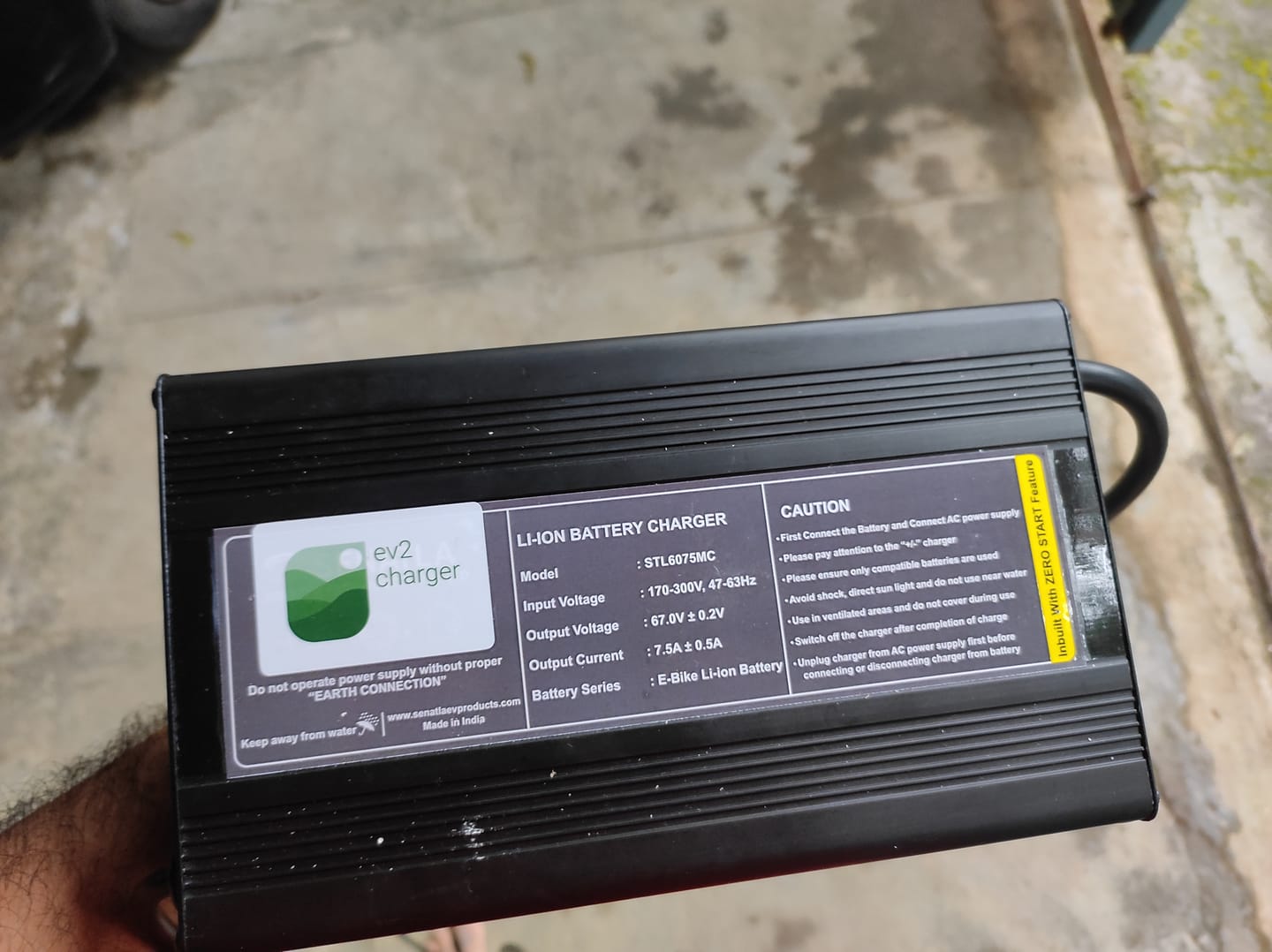 Customer photo review of Ampere 66.8V 7.5A Lithium Battery Charger - Magnus Pro, Magnus Ex, Zeal and Zeal Ex
