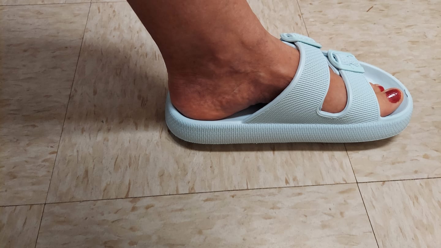 Customer photo review of Orthopedic Sandal  - Cloud Slides
