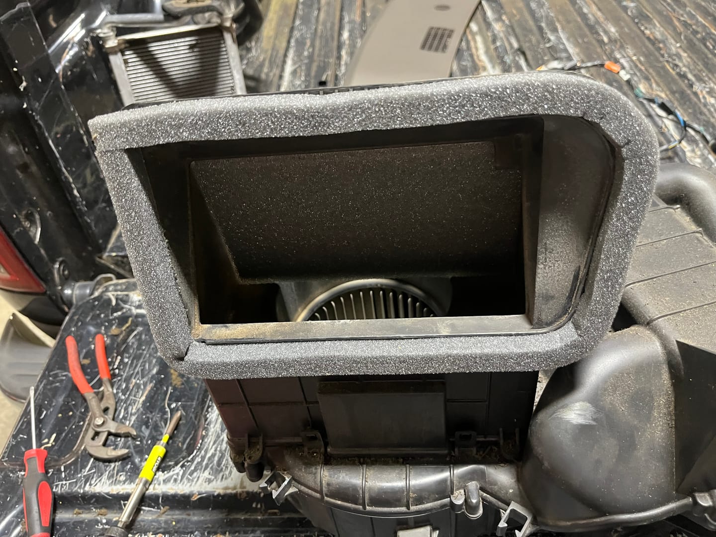 Customer photo review of 3rd Gen Ram (02-09) Seal Kit Unit A/C & Heater Unit (68004231AB)