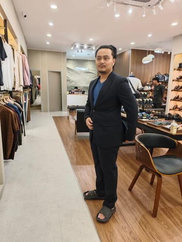 Customer photo review of Single Breasted Suit Blazer - Navy Blue Pinstripes (Peak Lapel)