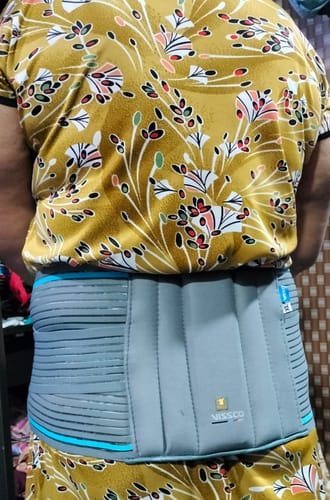 Customer photo review of Lumbocare (Lumbo Sacral Belt) | Provides Support to the Lower Back | Pain solution for Back and Abdomen (Grey)