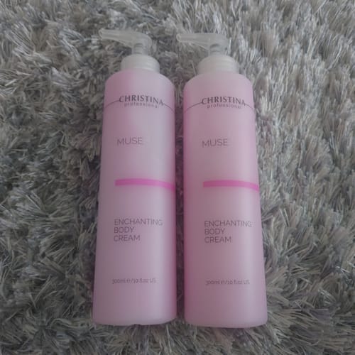 Customer photo review of エンチャンティング ボディクリーム